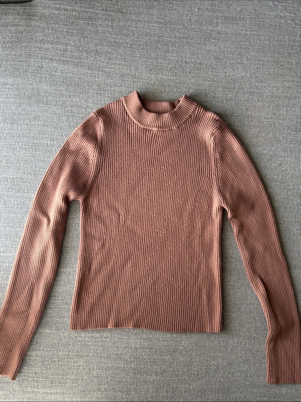 Forever 21 Ribbed Mock Neck Sweater in Dusty Rose Size Medium